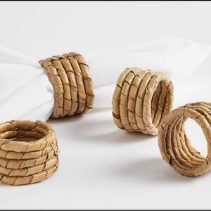 Pottery Barn Natural Woven Napkin Rings